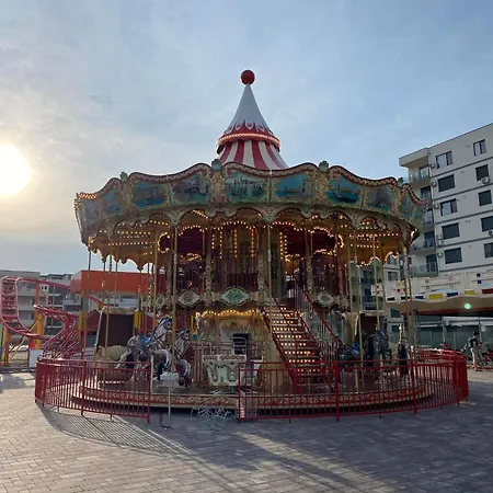 The Ideal Place By The Sea Mamaia Nord Lidl Area